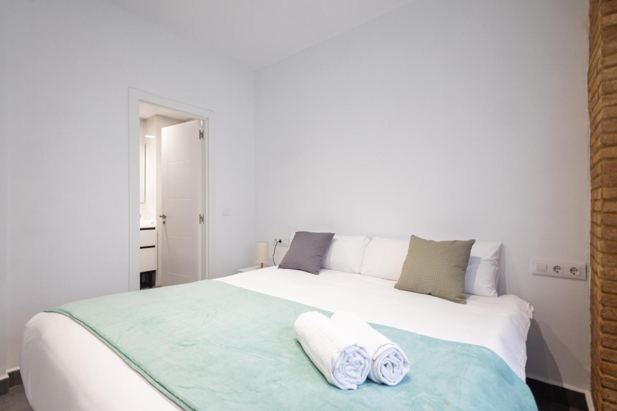 Florit Flats - The Patraix Apartments فالنسيا المظهر الخارجي الصورة